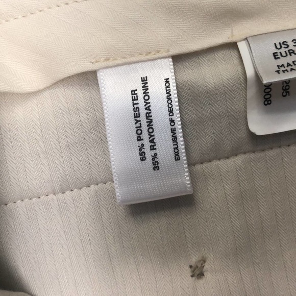 Cutter & Buck‎ Men’s Pleated Front Khaki Shorts. Size 38 EUC - Picture 4 of 4